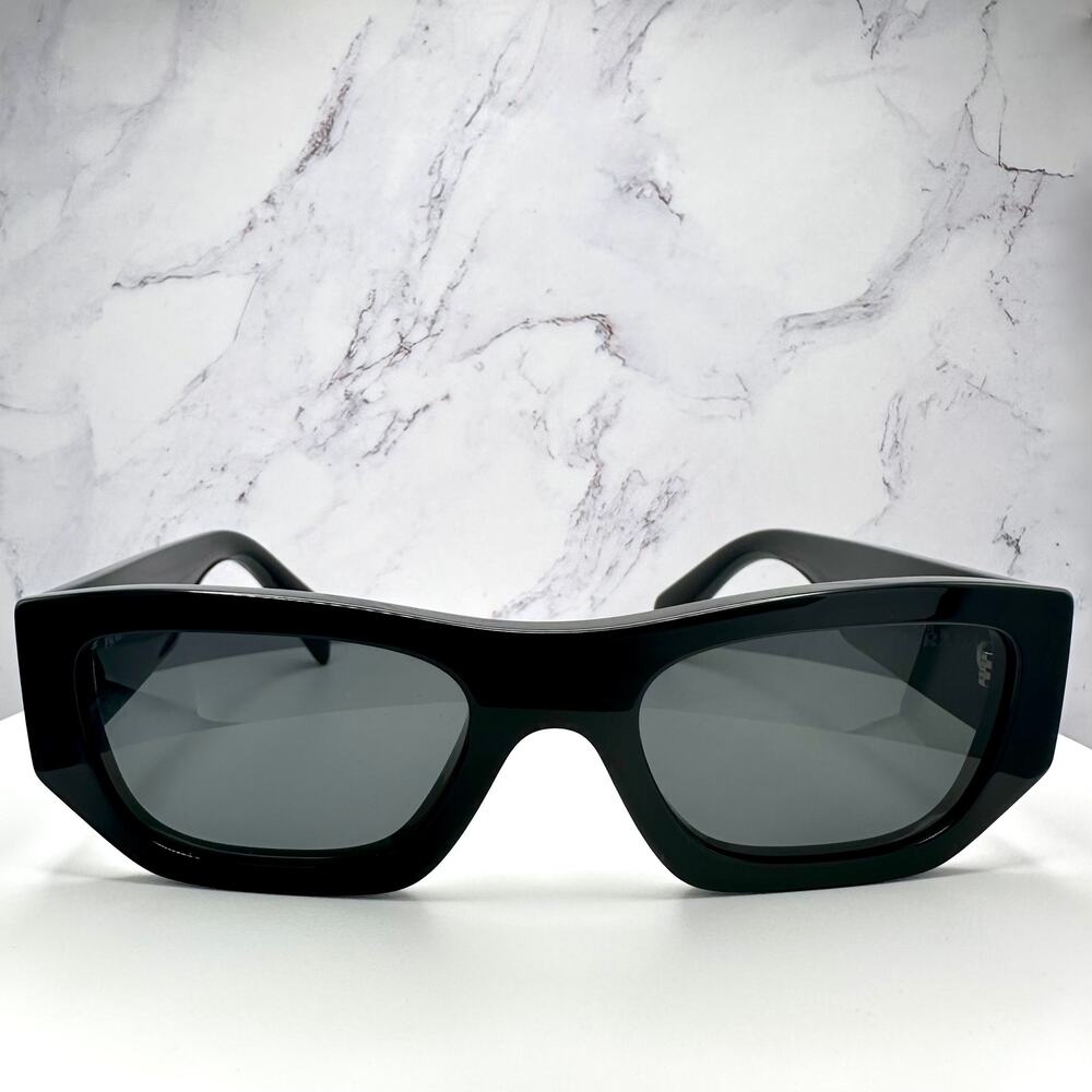 New PRADA Sunglasses - Picture 5 of 16